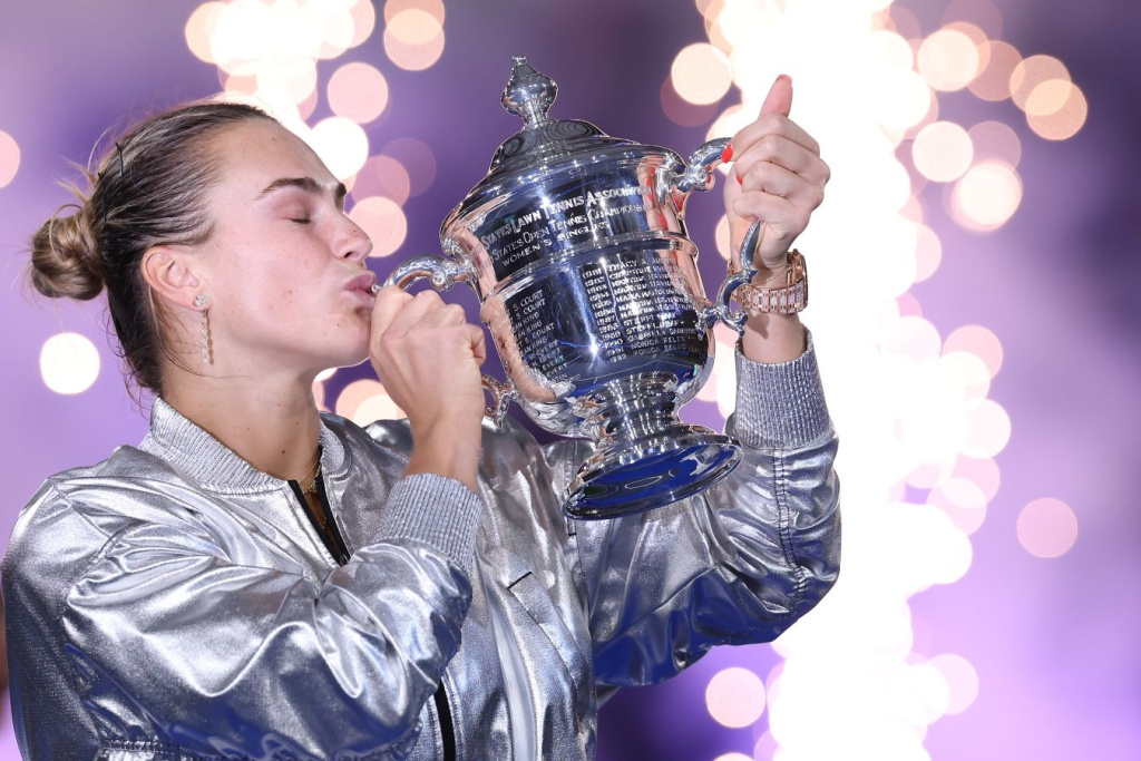 arina-sobolenko-s-trofeem-us-open-2025_17572195111000736859.jpg arina-sobolenko-s-trofeem-us-open-2025_17572195111000736859.jpg