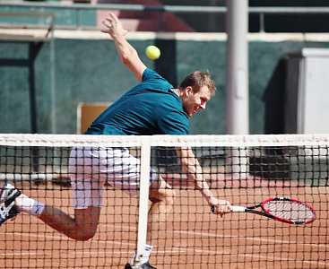 Manama Challenger. Бетов продолжает в паре